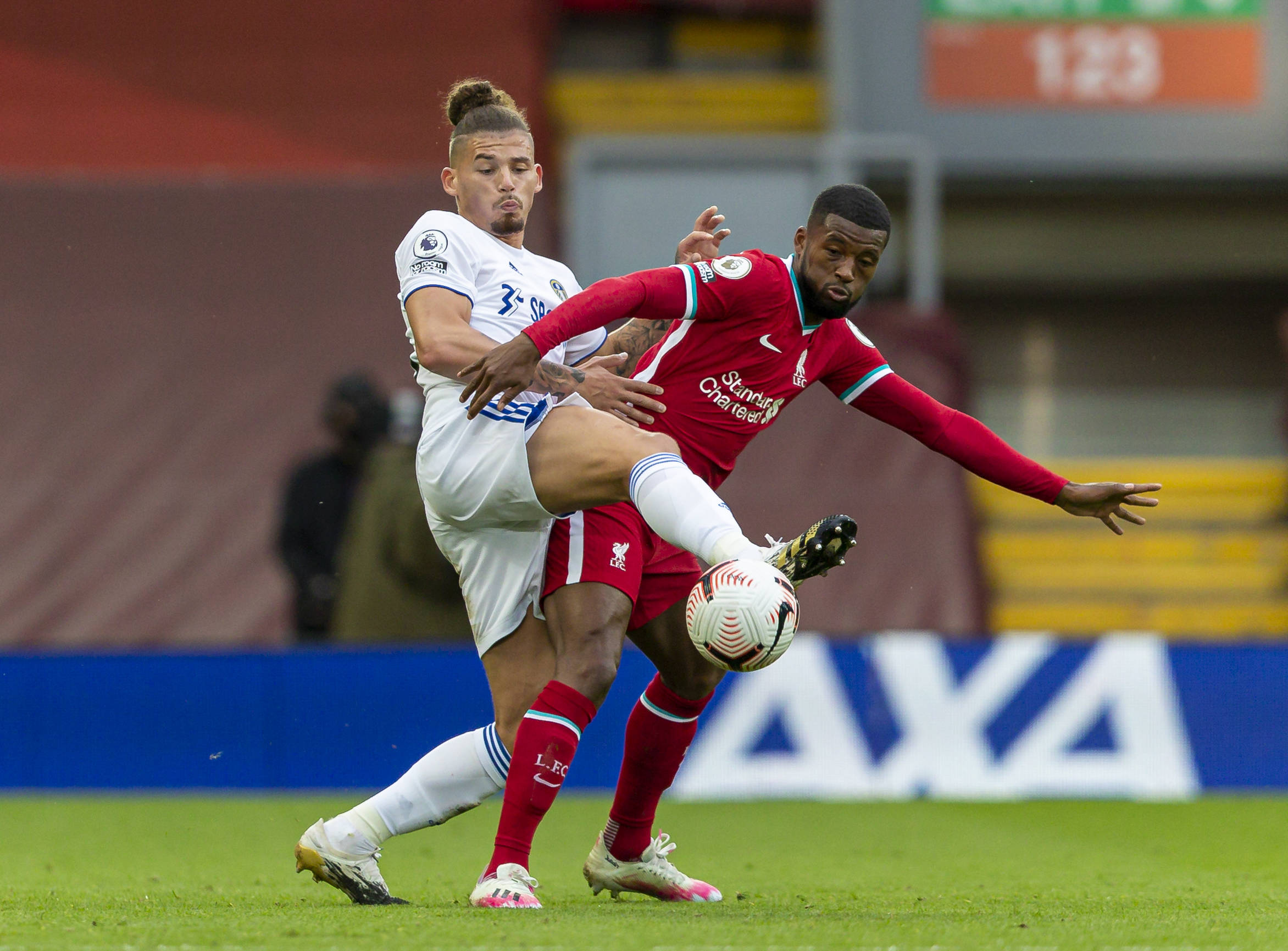 球俱乐部正 球俱乐部正